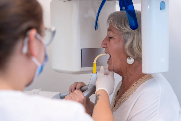 Best Weekend Emergency Dentist in Marillo, CA