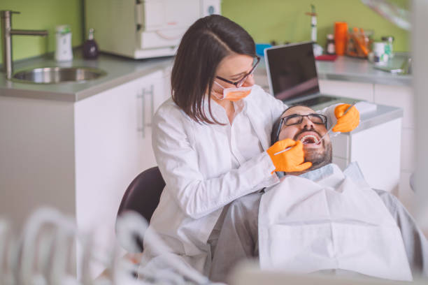 Best Emergency Dental Extractions in Marillo, CA